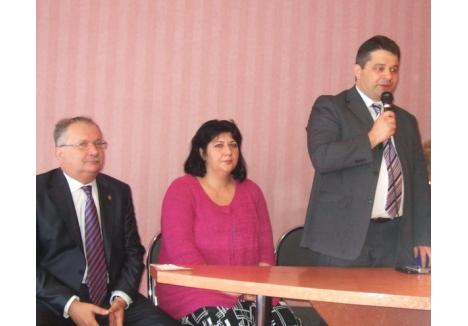 Doctoriţa Carmen Pantiş s-a interpus unei atracţii irezistibile, între senatorul Ioan Mang şi fostul manager Florian Bodog